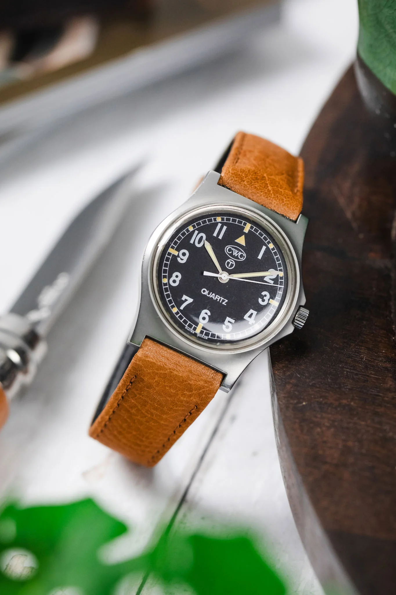 Hirsch CAMELGRAIN Open-Ended No-Allergy Leather Watch Strap in HONEY - Image 4