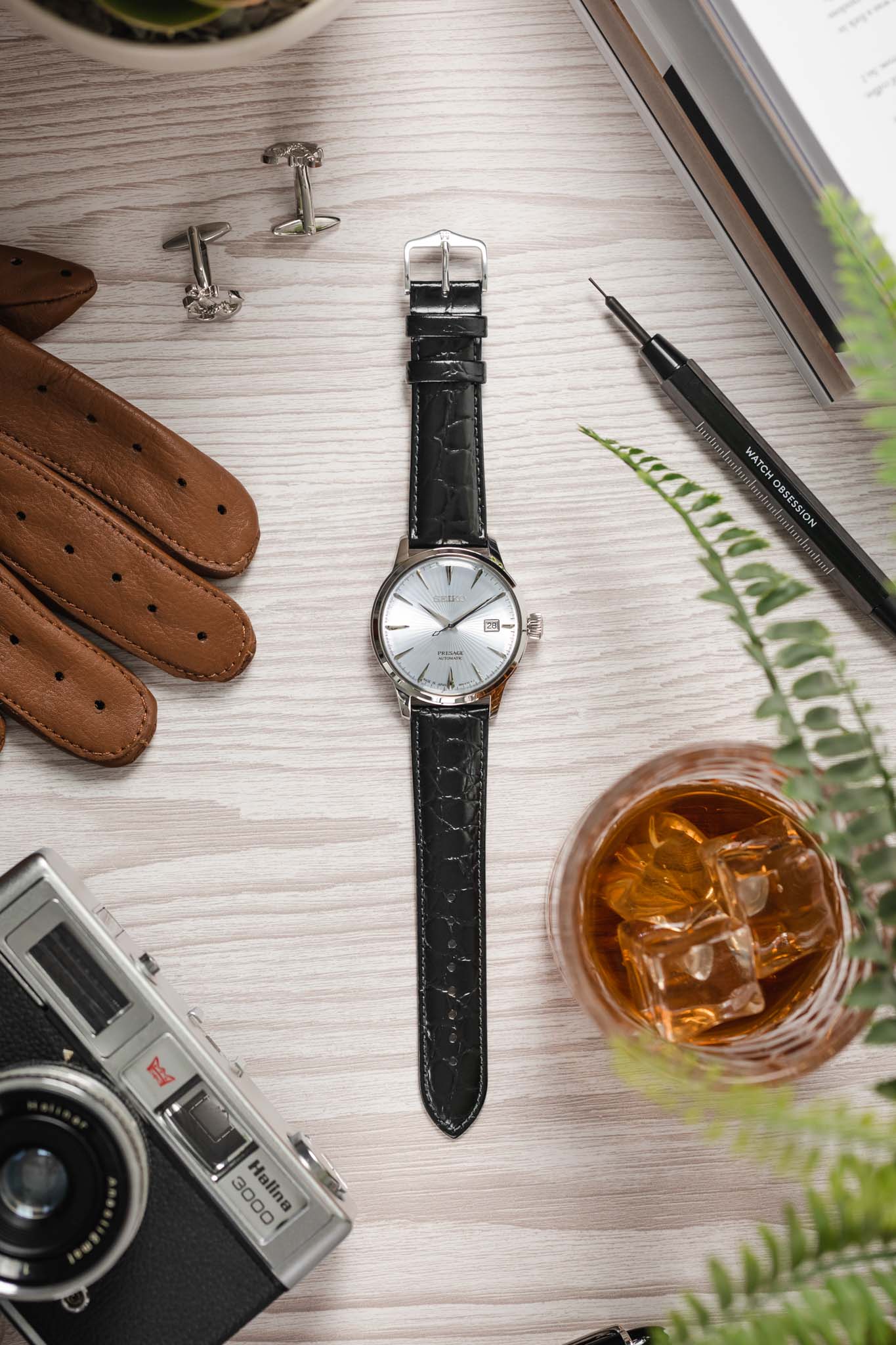 Hirsch CROCOGRAIN Crocodile Embossed Leather Watch Strap in BLACK - Image 6