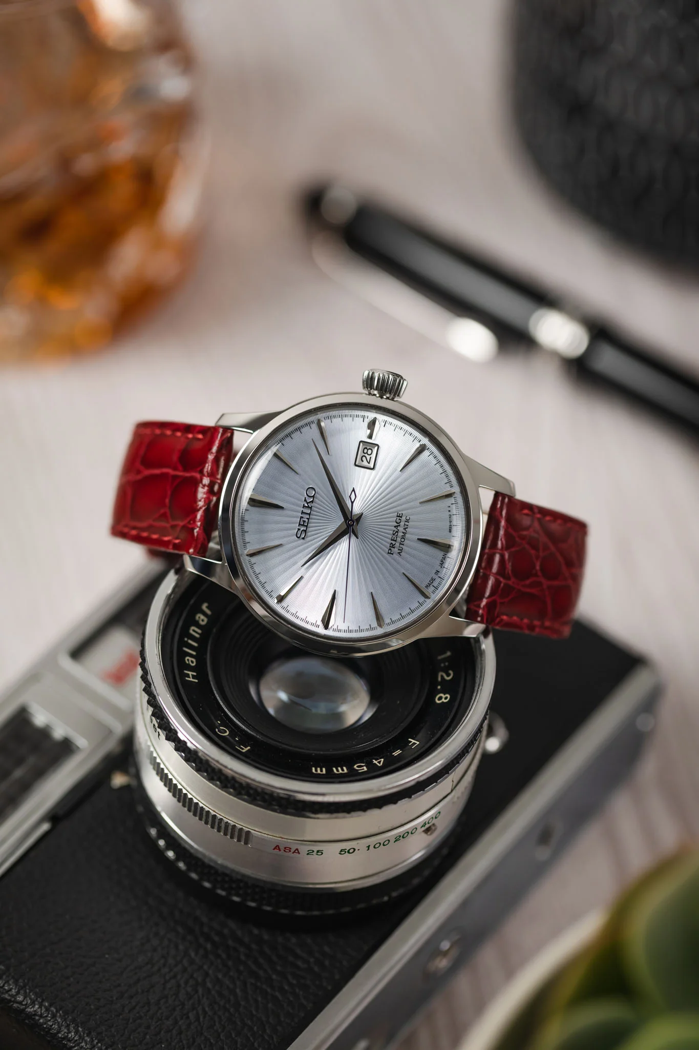 Hirsch CROCOGRAIN Crocodile Embossed Leather Watch Strap in BURGUNDY - Image 4