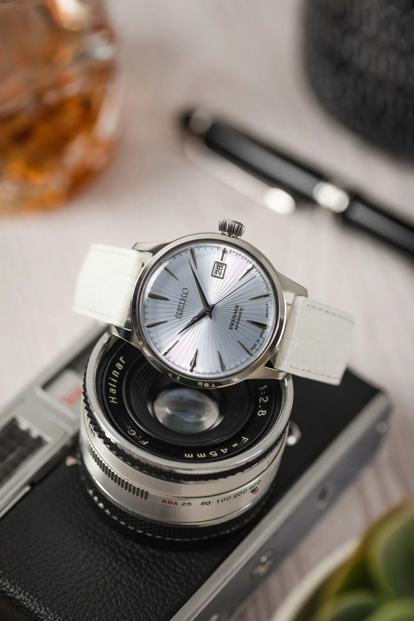 Hirsch CROCOGRAIN Crocodile Embossed Leather Watch Strap in WHITE - Image 4