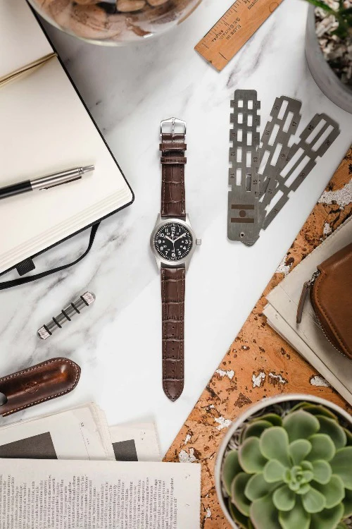 Hirsch DUKE Quick-Release Alligator Embossed Leather Watch Strap in BROWN - Image 6