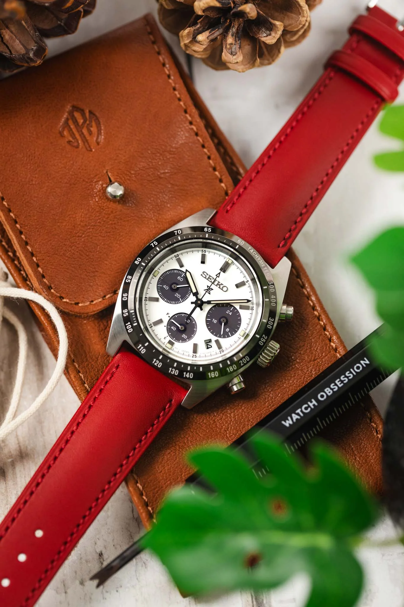 Hirsch KENT Textured Natural Leather Watch Strap in RED - Image 4