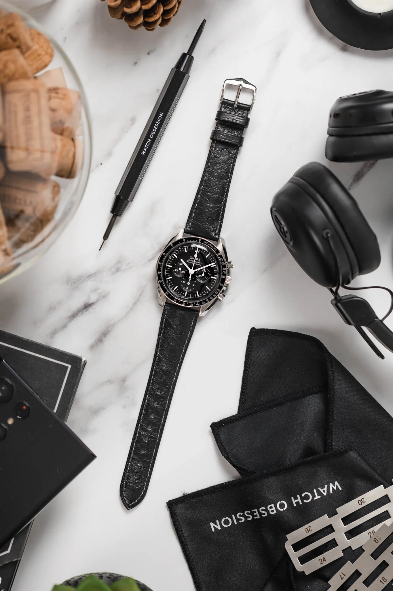 Hirsch MASSAI OSTRICH Leather Watch Strap in BLACK - Image 6