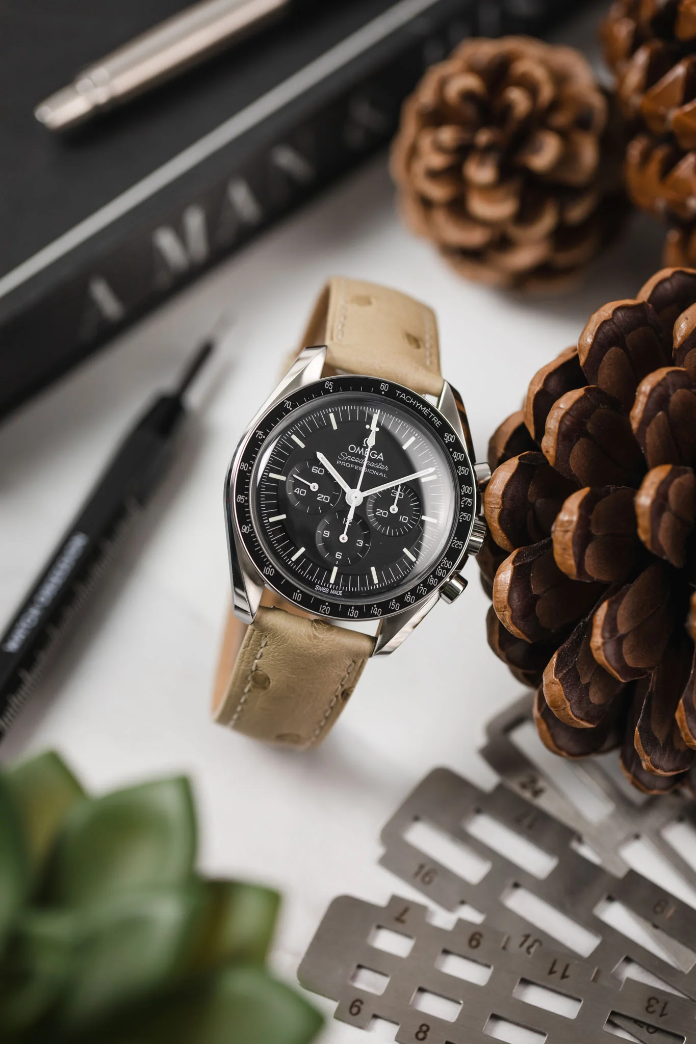 Hirsch MASSAI OSTRICH Leather Watch Strap in BEIGE - Image 4