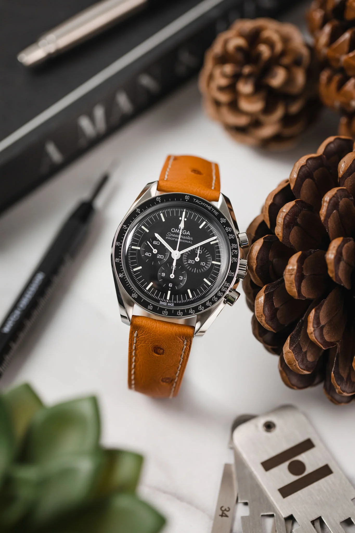 Hirsch MASSAI OSTRICH Leather Watch Strap in HONEY With WHITE Stitching - Image 4