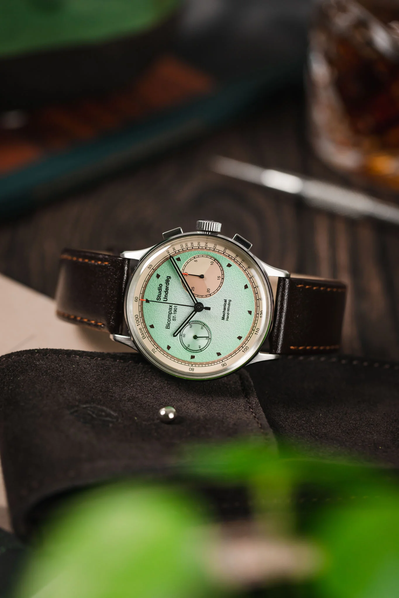 Hirsch OSIRIS Calf Leather Watch Strap in BROWN - Image 4