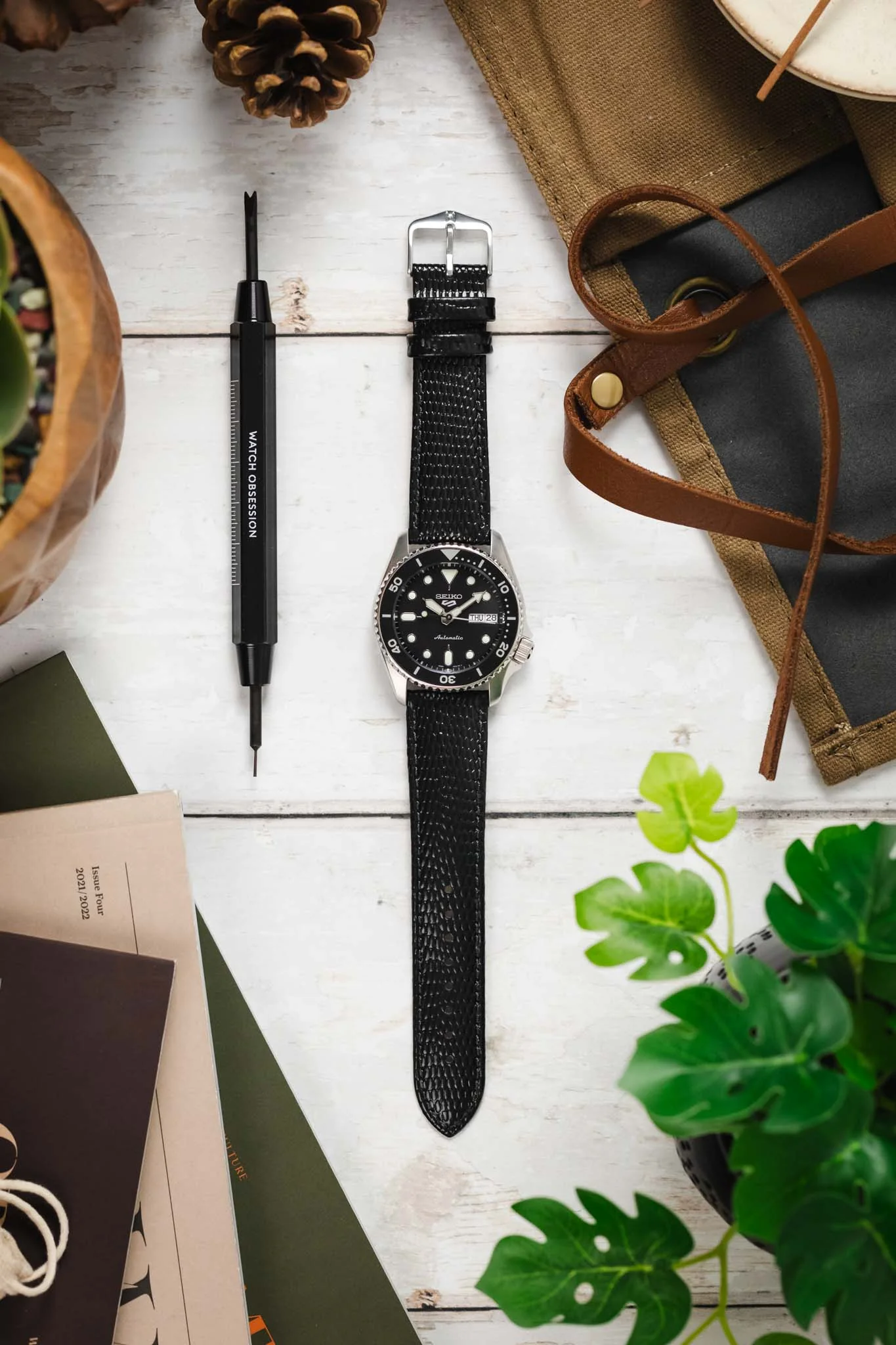 Hirsch RAINBOW NQR Lizard-Embossed Leather Watch Strap in BLACK - Image 6