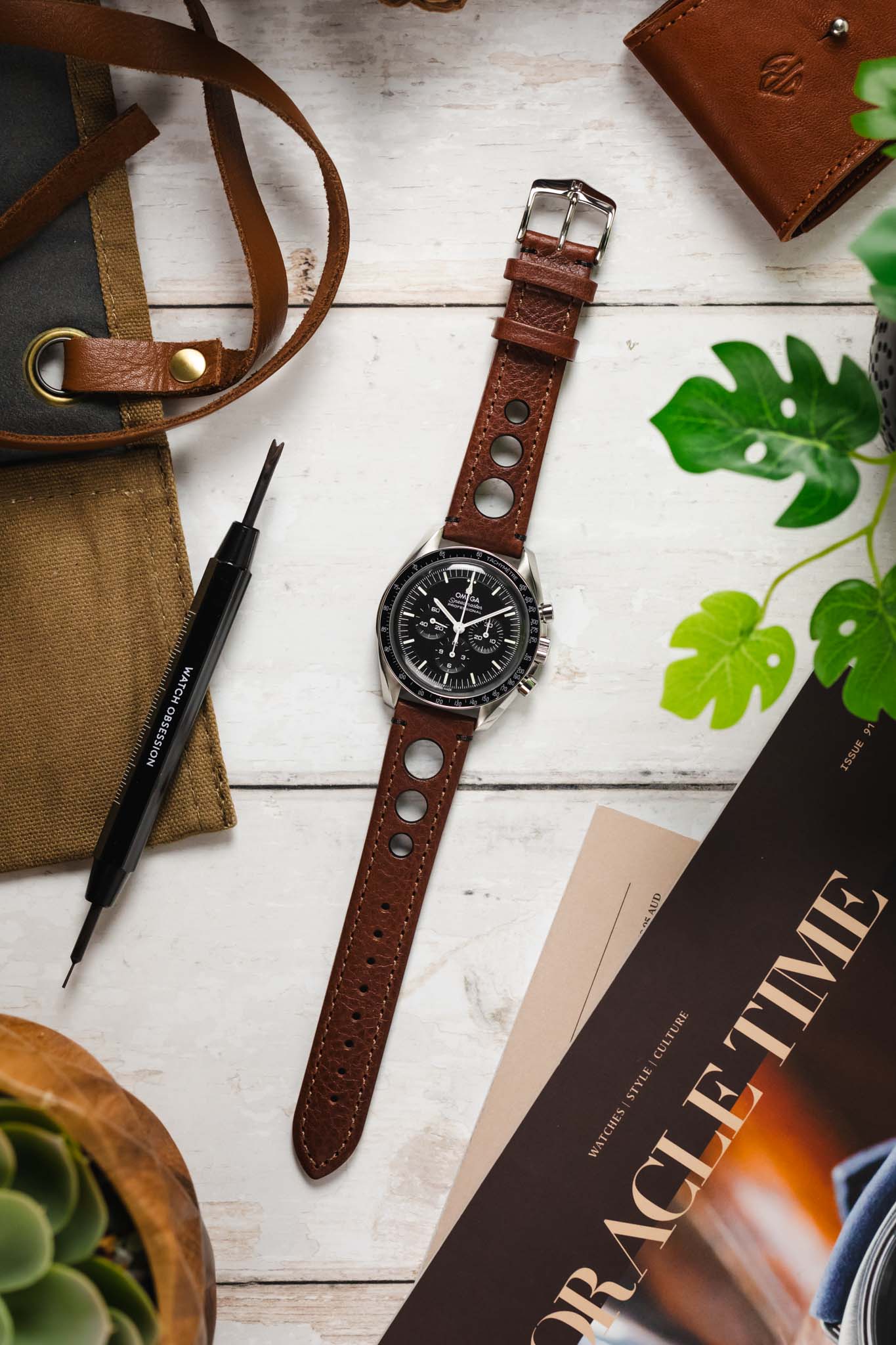 Hirsch RALLY Natural Leather Racing Watch Strap in BROWN - Image 6