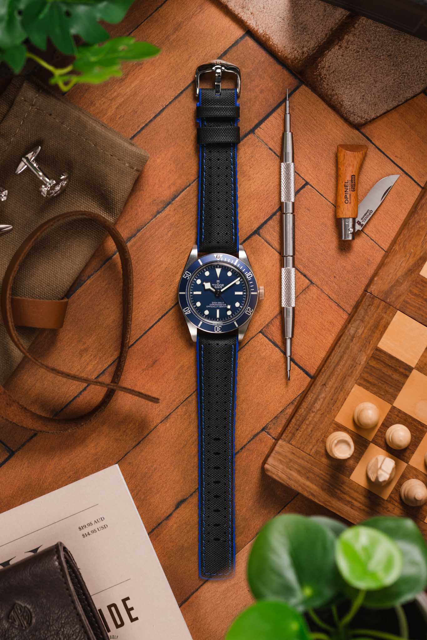 Hirsch ROBBY Sailcloth Effect Performance Watch Strap in BLACK / BLUE - Image 6