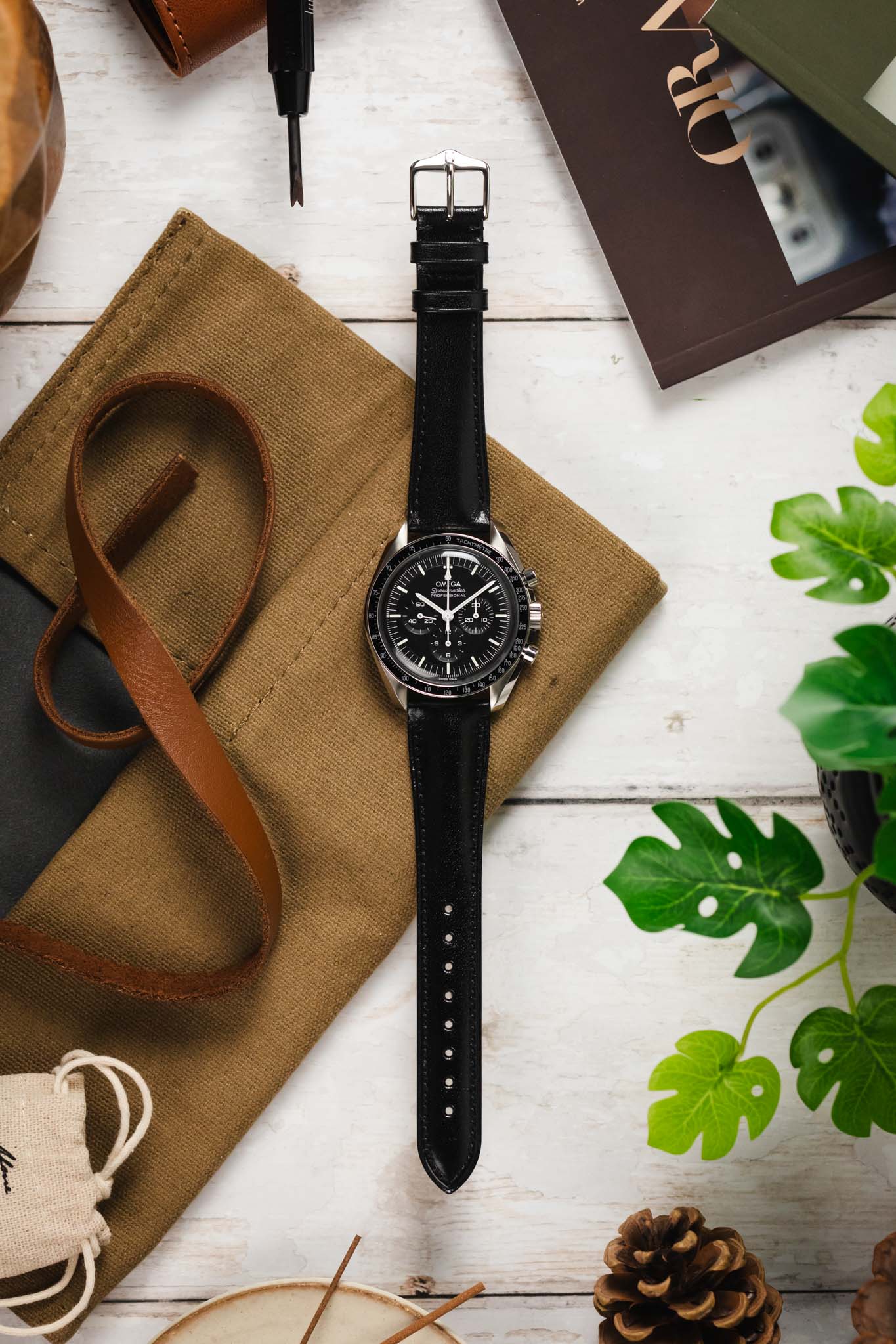 Hirsch SIENA Tuscan Leather Watch Strap in BLACK - Image 6