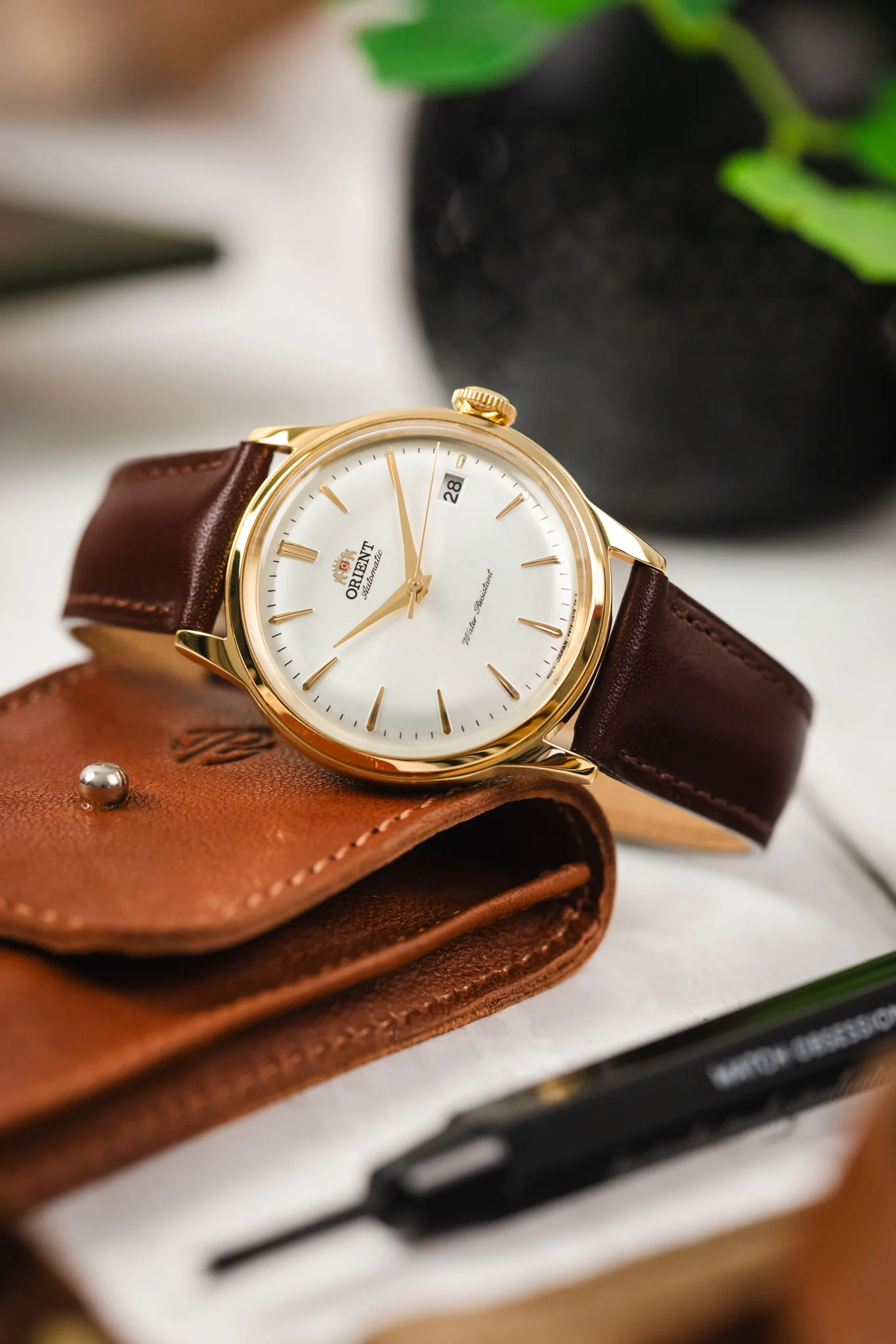 Hirsch SIENA Tuscan Leather Watch Strap in BROWN - Image 4