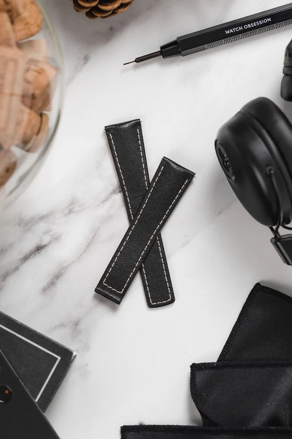 Hirsch SPEED Calfskin Deployment Watch Strap in BLACK/WHITE - Image 4